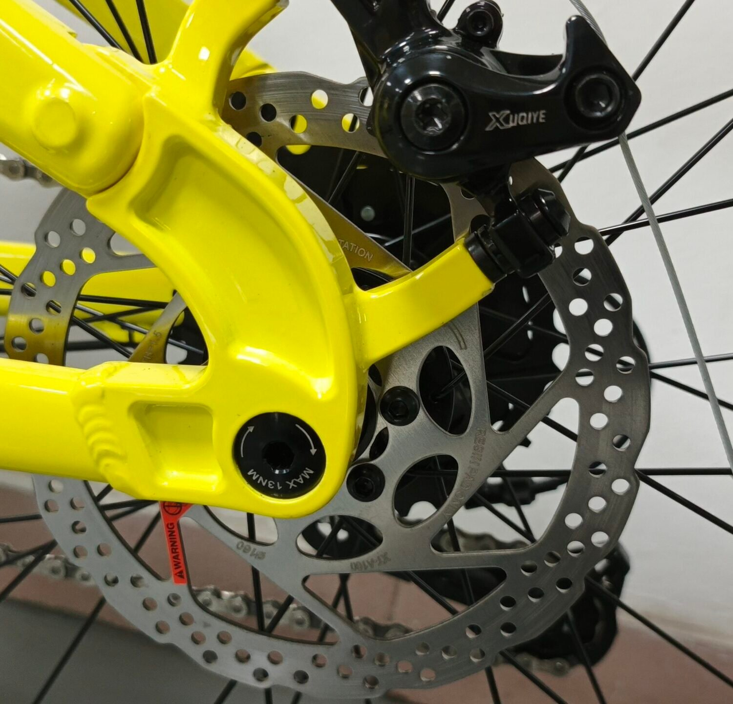 0-3840x2160-0-0-{}-0-12# ES2025-M1